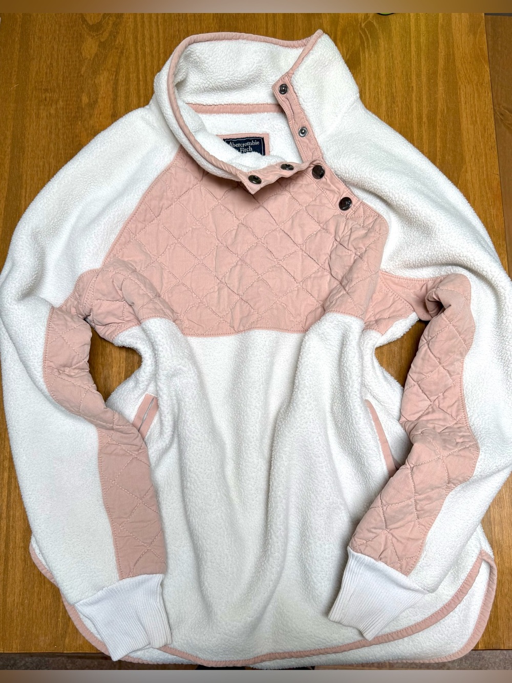 Abercrombie & Fitch White and Blush Quilted Fleece Pullover Size Small